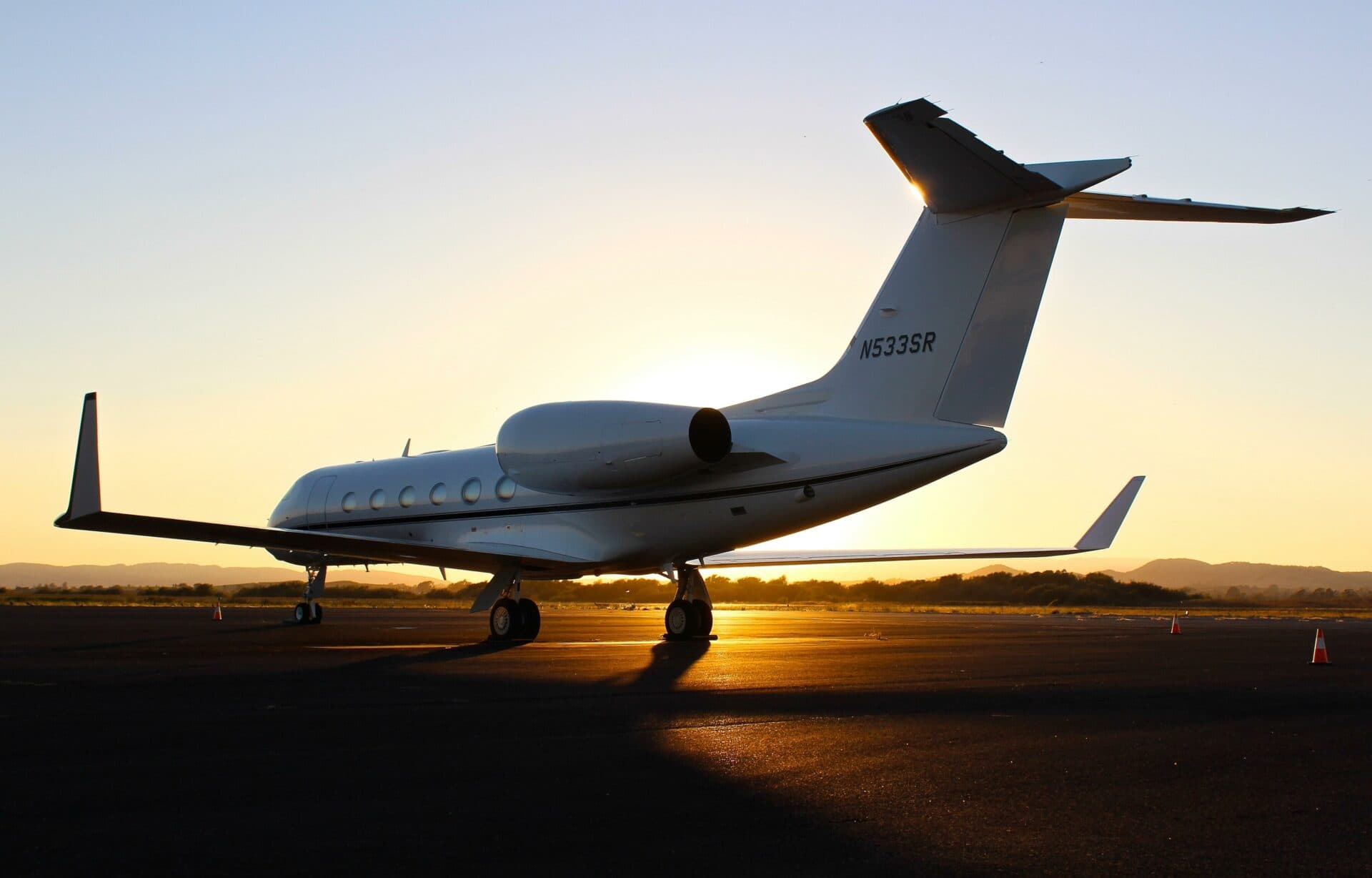 Small aircraft cabin departure